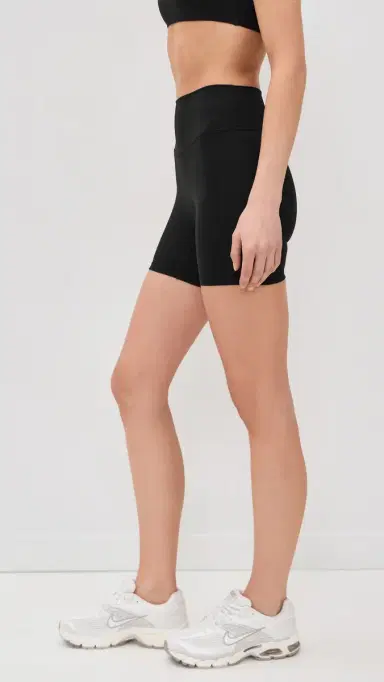 FORM Core Shorts Black | Thumbnail 4 FORM Core Shorts Black | Thumbnail 4