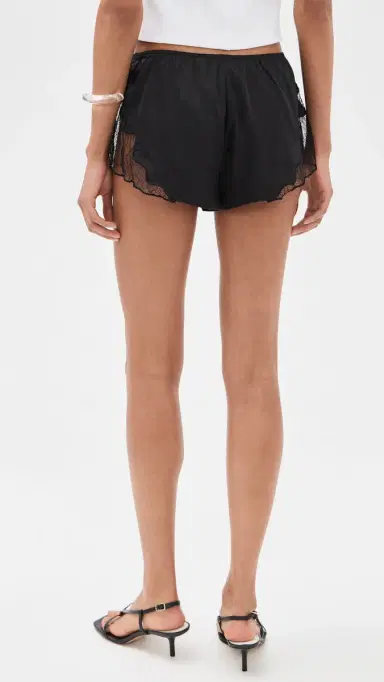 Lioness Paradise ini Shorts Noir | Thumbnail 3 Lioness Paradise ini Shorts Noir | Thumbnail 3