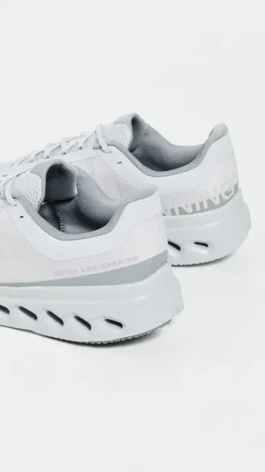 On Cloudsurfer Next Sneakers Glacier | Thumbnail 3