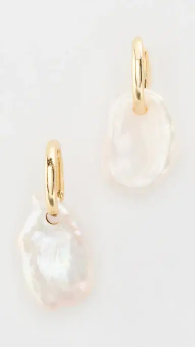 SHASHI Giselle Huggies Pearl/Gold One Size | Thumbnail 2