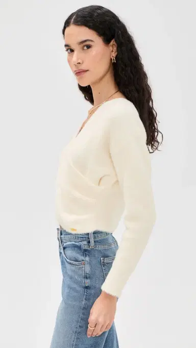 L'AGENCE Antonella Surplus Pullover | Thumbnail 4
