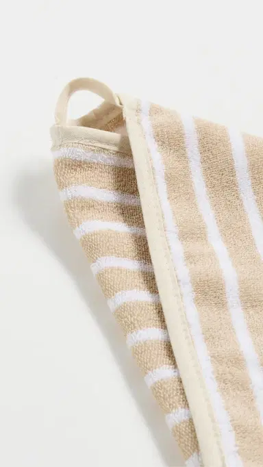 Weezie Patterned Signature Hand Towels 2 Pack Parker Sand One Size | Thumbnail 4