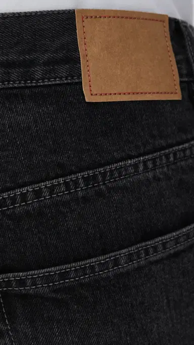 Jeanerica Appia Loose Slightly Bootcut Jeans Gesso Black | Thumbnail 6