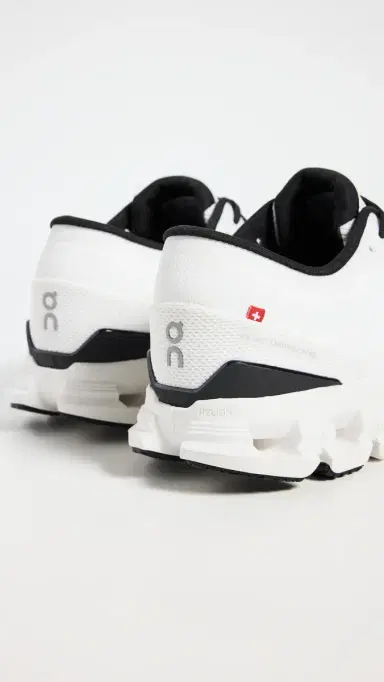 On Cloud X 4 Sneakers /Black | Thumbnail 4