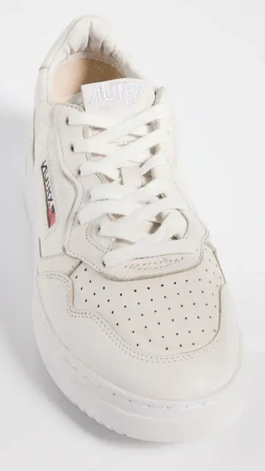 Autry Medalist Low Leather Sneakers | Thumbnail 5