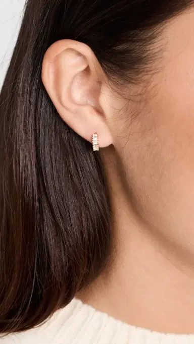 Shashi Teagan Huggie Hoop Earrings Gold One Size | Thumbnail 3