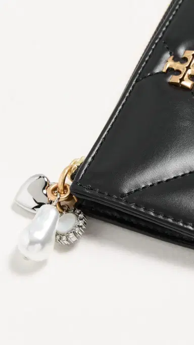 Tory Burch Kira Diamond Quilt Charm Zip Card Case Black One Size | Thumbnail 4