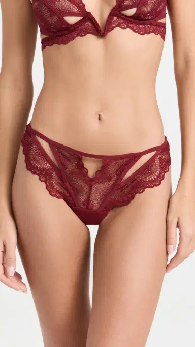 Thistle and Spire Kane Cutout Thong Ruby L | Thumbnail 2