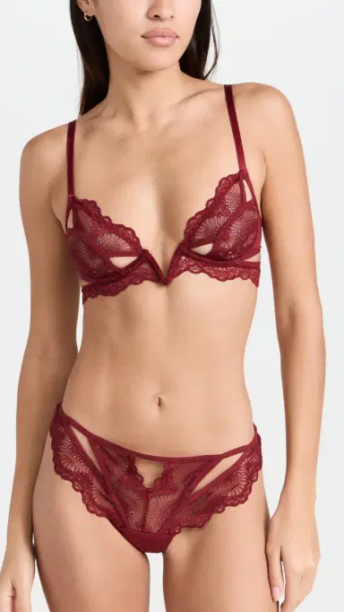Thistle and Spire Kane Cutout Thong Ruby L | Thumbnail 4