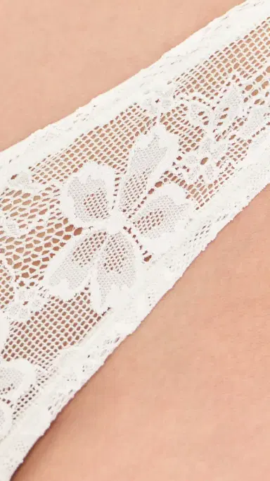 Fleur du Mal Le Stretch Lace Thong Ivory | Thumbnail 6