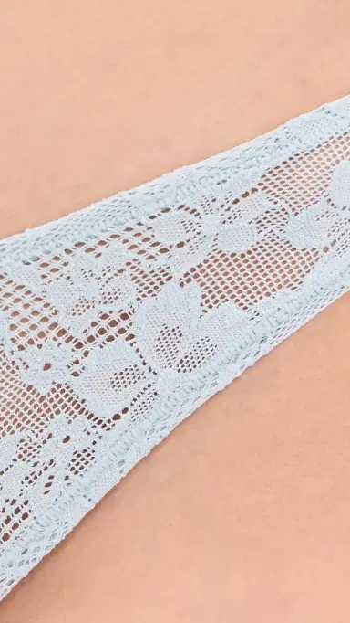 Fleur du Mal Le Stretch Lace Thong | Thumbnail 4