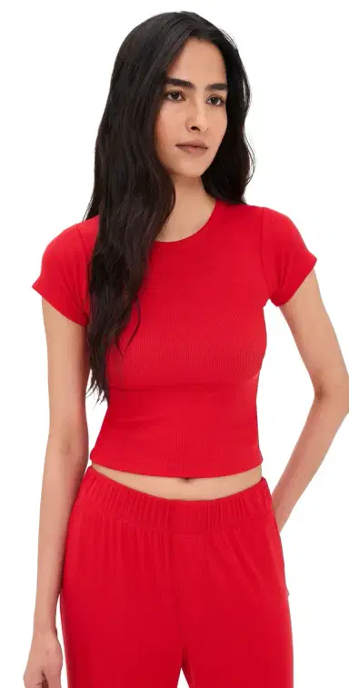 Éterne hort leeve Baby Tee Rouge | Thumbnail 1