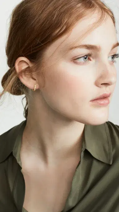 Gorjana Madison Huggie Hoop Earrings Yellow Gold One Size | Thumbnail 3
