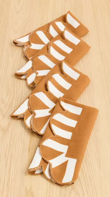 Misette Scalloped Stripe Napkins Set of 4 | Thumbnail 6 Misette Scalloped Stripe Napkins Set of 4 | Thumbnail 6