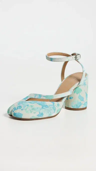 Maison Margiela Tabi Sandal Pumps White/Light Blue | Thumbnail 2 Maison Margiela Tabi Sandal Pumps White/Light Blue | Thumbnail 2