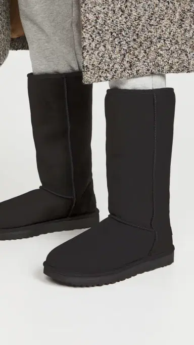 UGG Classic Tall II Boots Black 7 | Thumbnail 3 UGG Classic Tall II Boots Black 7 | Thumbnail 3