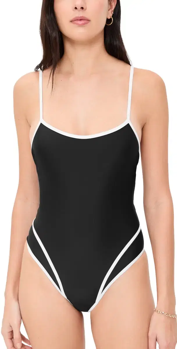 The Sawyer One Piece Noir The Sawyer One Piece Noir
