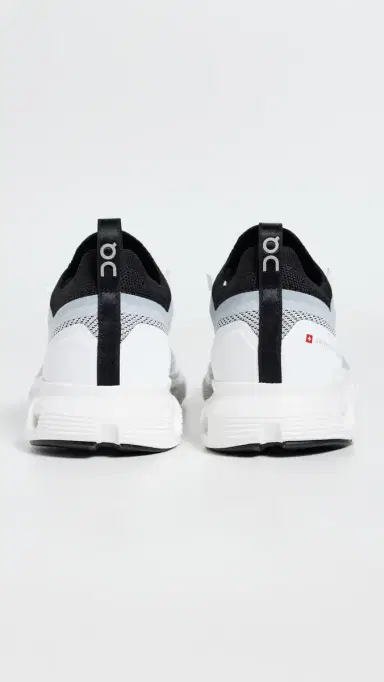 ON Cloud 6 Versa Sneakers White/Black 6 | Thumbnail 4