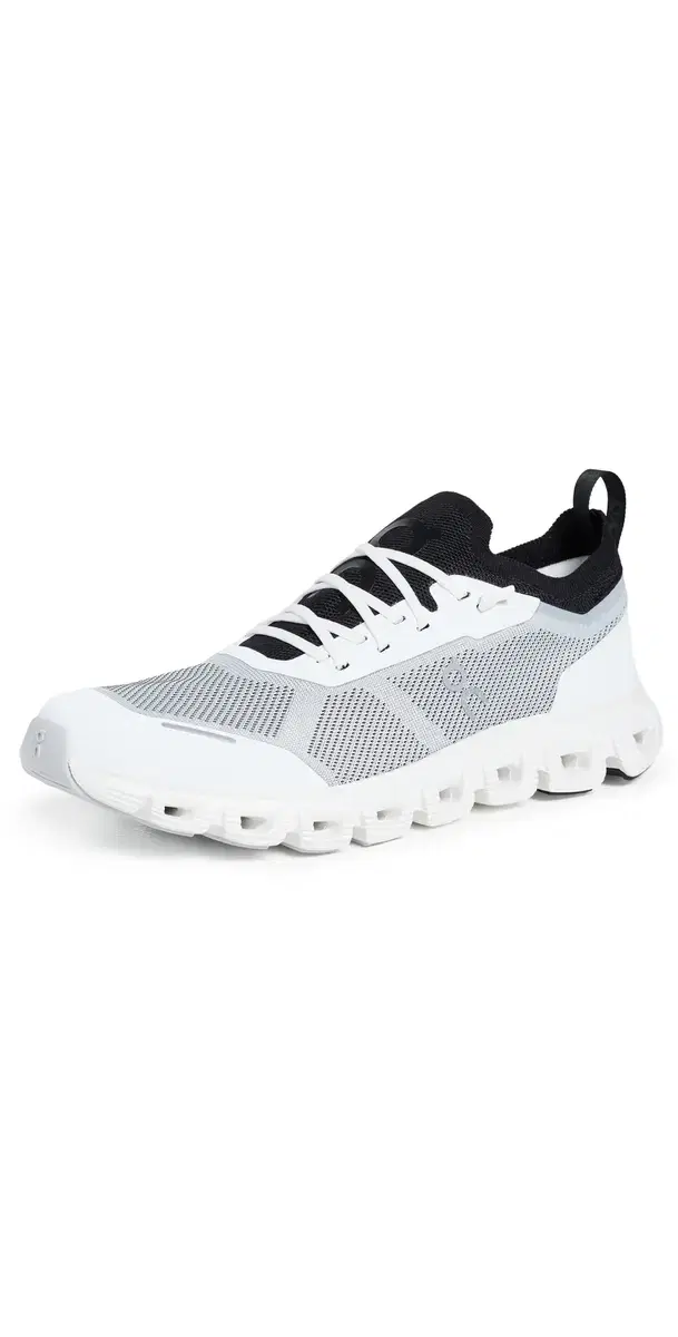 On Cloud  Versa Sneakers White/Black
