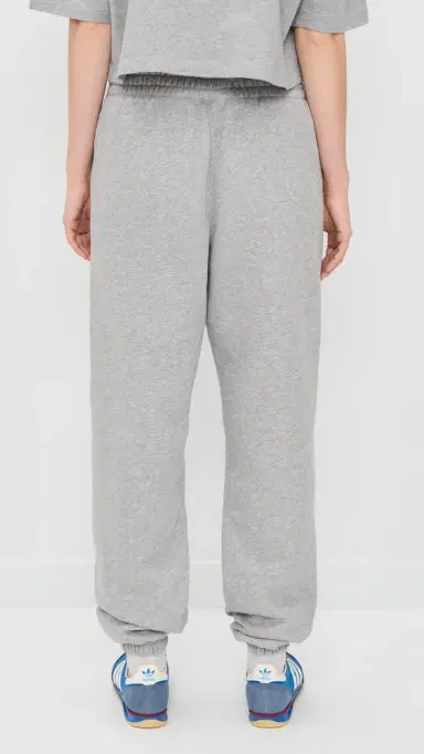 Adidas Essentials Loose Fleece Joggers | Thumbnail 3 Adidas Essentials Loose Fleece Joggers | Thumbnail 3