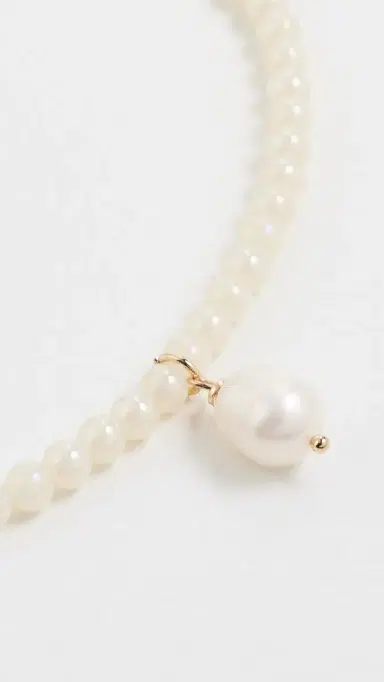 Ettika Pearlescent Beaded Necklace White One Size | Thumbnail 4