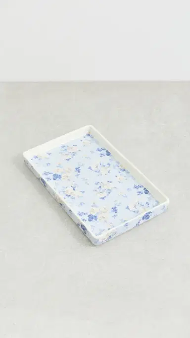 LoveShackFancy Evaline Porcelain Freagrance Tray | Thumbnail 2