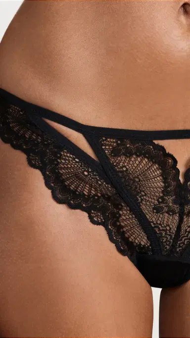 Thistle and Spire Kane Cutout Thong Black S | Thumbnail 4