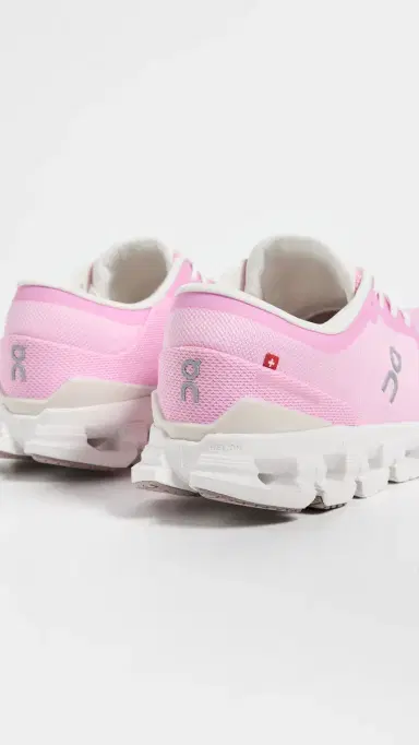 On Cloud X 4 Sneakers Petal/Sand | Thumbnail 4