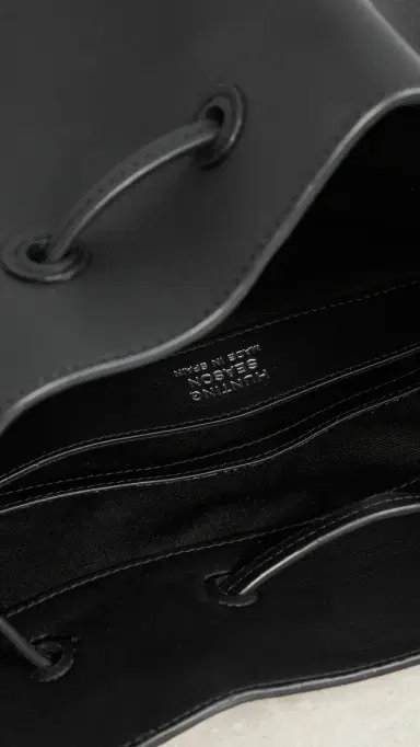 Hunting Season The Extra Large Drawstring In Nappa Black One Size | Thumbnail 6 Hunting Season The Extra Large Drawstring In Nappa Black One Size | Thumbnail 6