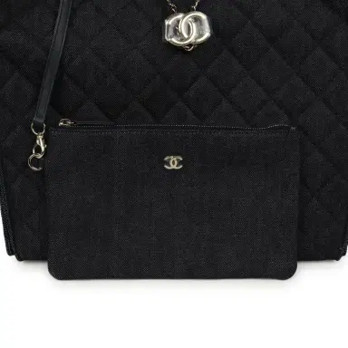Chanel Chanel Medium 25 Hobo Bag Dark Denim Light Gold Hardware | Thumbnail 8 Chanel Chanel Medium 25 Hobo Bag Dark Denim Light Gold Hardware | Thumbnail 8