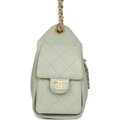 Chanel Chanel Mini 25 Hobo Bag Light Green Caviar Antique Gold Hardware | Thumbnail 3 Chanel Chanel Mini 25 Hobo Bag Light Green Caviar Antique Gold Hardware | Thumbnail 3