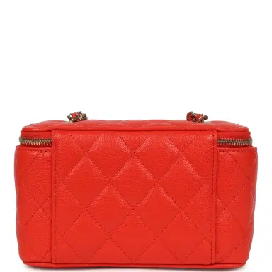 Chanel Chanel Small Classic Vanity Case Red Shiny Caviar Light Gold Hardware | Thumbnail 4 Chanel Chanel Small Classic Vanity Case Red Shiny Caviar Light Gold Hardware | Thumbnail 4