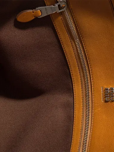 Miu Miu Women's Vivant Leather Shoulder Bag | Thumbnail 5 Miu Miu Women's Vivant Leather Shoulder Bag | Thumbnail 5