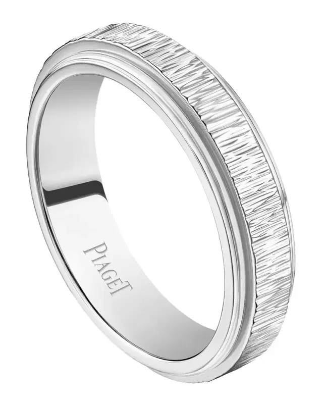 18K Gold Possession Ring