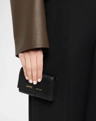 Loewe Duet Small Vertical Leather Wallet | Thumbnail 4 Loewe Duet Small Vertical Leather Wallet | Thumbnail 4