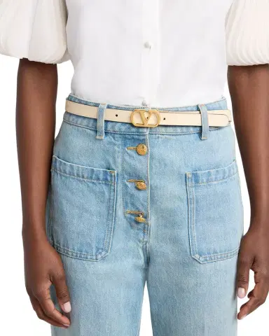 Valentino Garavani VLogo Signature Reversible Calfskin Belt, 20mm | Thumbnail 1 Valentino Garavani VLogo Signature Reversible Calfskin Belt, 20mm | Thumbnail 1