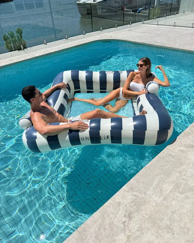 SUNNYLiFE Le Weekend Deluxe Twin Hammock Inflatable Pool Float