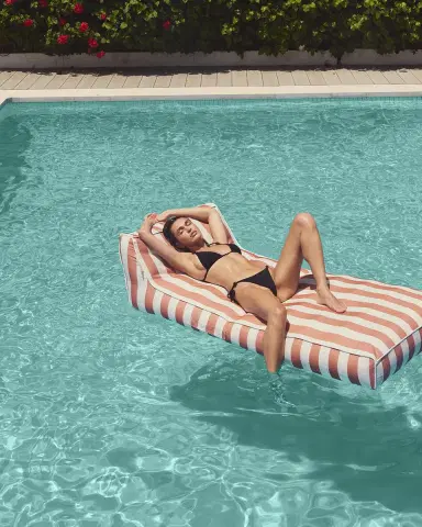 Sunnylife Luxe Lie-On Inflatable Lounger | Thumbnail 4
