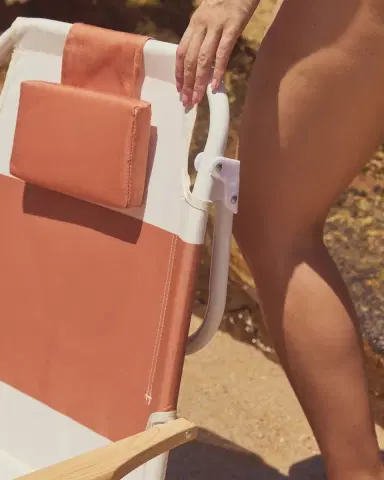 SUNNYLiFE Deluxe Beach Chair | Thumbnail 13