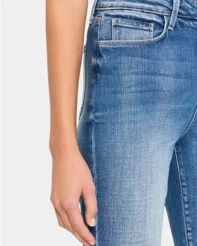 L'Agence Celestia Slim-Straight Cropped Jeans | Thumbnail 8