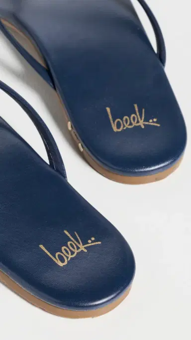 beek Sunbeam Flip Flops Navy | Thumbnail 4