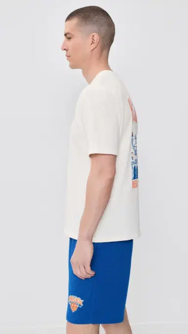 New York or Nowhere Knicks Skyscraper T-Shirt Off White | Thumbnail 6 New York or Nowhere Knicks Skyscraper T-Shirt Off White | Thumbnail 6