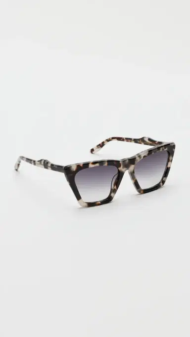 illesteva Lisbon Sunglasses | Thumbnail 4 illesteva Lisbon Sunglasses | Thumbnail 4