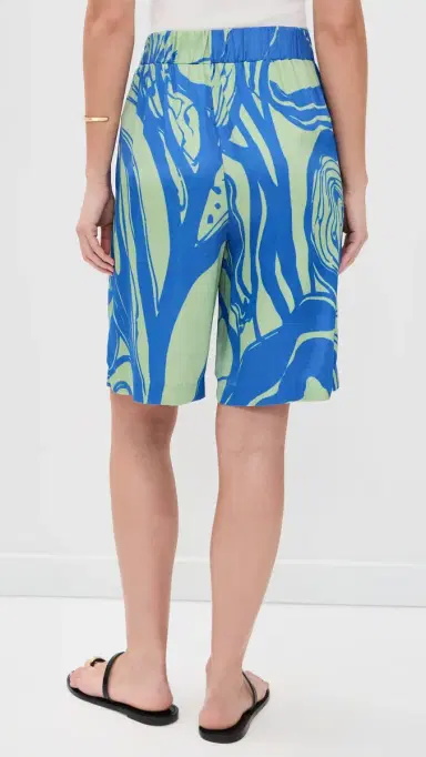 DIARRABLU Jeyna Shorts | Thumbnail 3