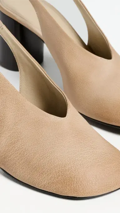 Lemaire Glove Slingback 80mm Pumps Washed Beige | Thumbnail 6 Lemaire Glove Slingback 80mm Pumps Washed Beige | Thumbnail 6