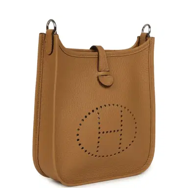 HERMÈS Hermes Evelyne TPM Biscuit Clemence Palladium Hardware | Thumbnail 2 HERMÈS Hermes Evelyne TPM Biscuit Clemence Palladium Hardware | Thumbnail 2