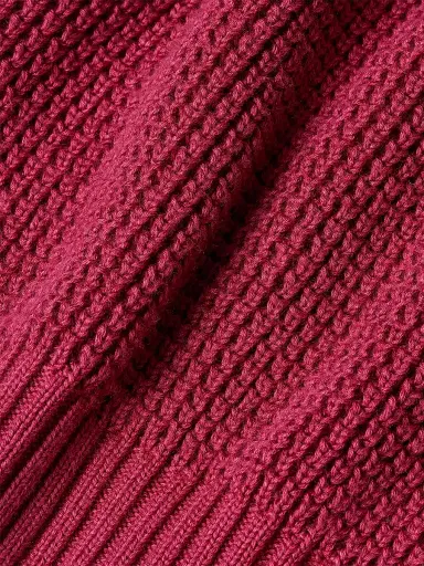 ZEGNA Men's Cotton and Silk V-Neck T-Shirt - Dark Pink | Thumbnail 5 ZEGNA Men's Cotton and Silk V-Neck T-Shirt - Dark Pink | Thumbnail 5