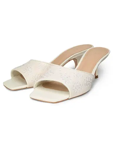 22élevé Women's 55MM Eyelet-Embroidered Mules - White Cotton Eyelet Fabric - Size 11.5 | Thumbnail 2 22élevé Women's 55MM Eyelet-Embroidered Mules - White Cotton Eyelet Fabric - Size 11.5 | Thumbnail 2