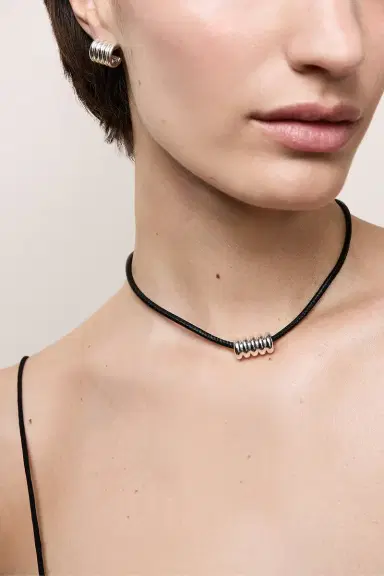 Déhanche Hollyhock Necklace | Thumbnail 5 Déhanche Hollyhock Necklace | Thumbnail 5