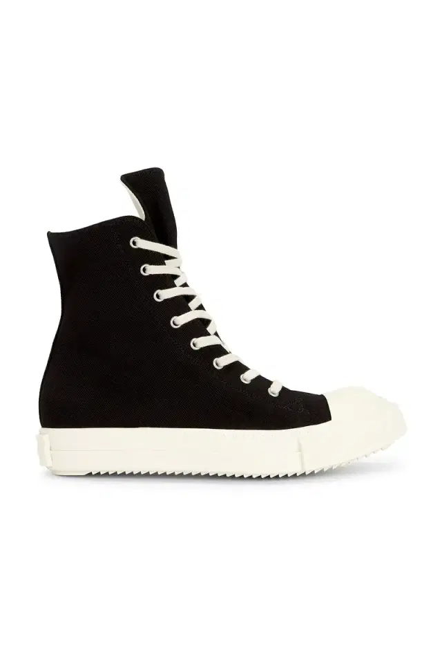 Sneaks